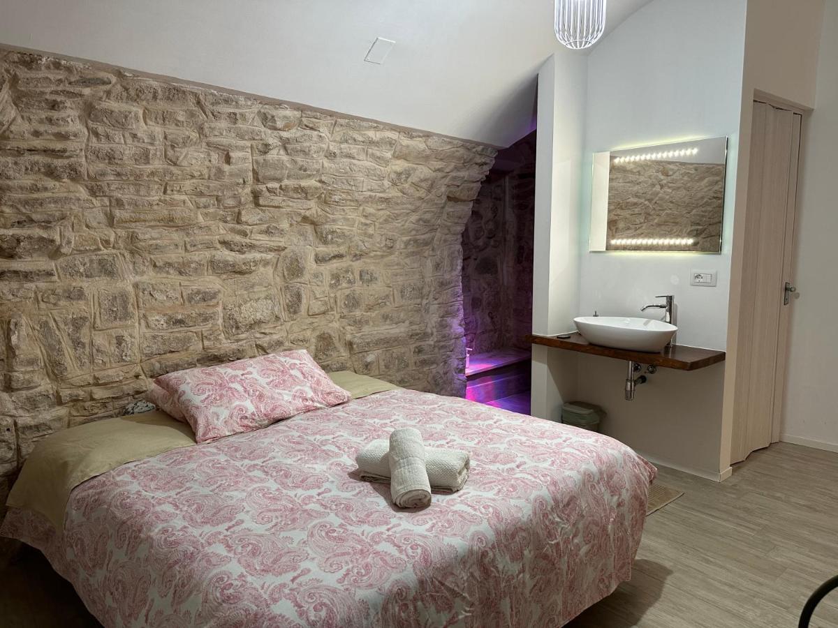 Giovinazzo Suite Pavone Griffi Exterior foto