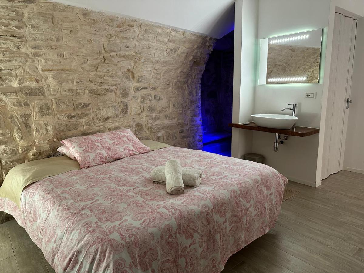 Giovinazzo Suite Pavone Griffi Exterior foto