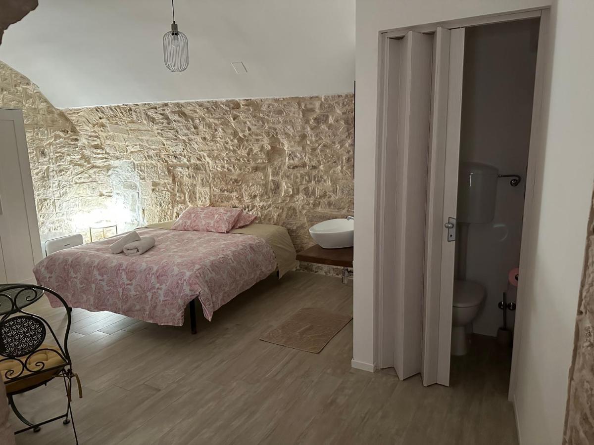 Giovinazzo Suite Pavone Griffi Exterior foto