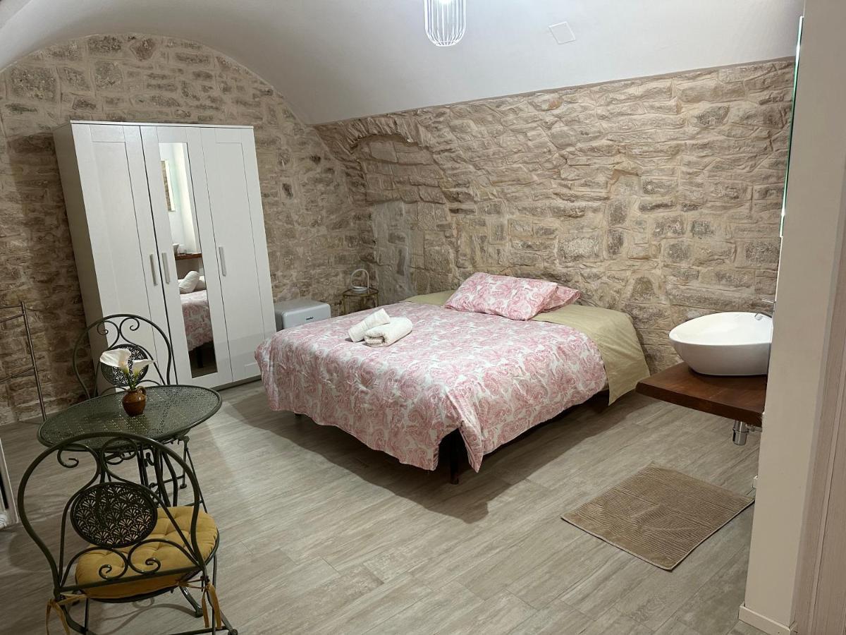 Giovinazzo Suite Pavone Griffi Exterior foto