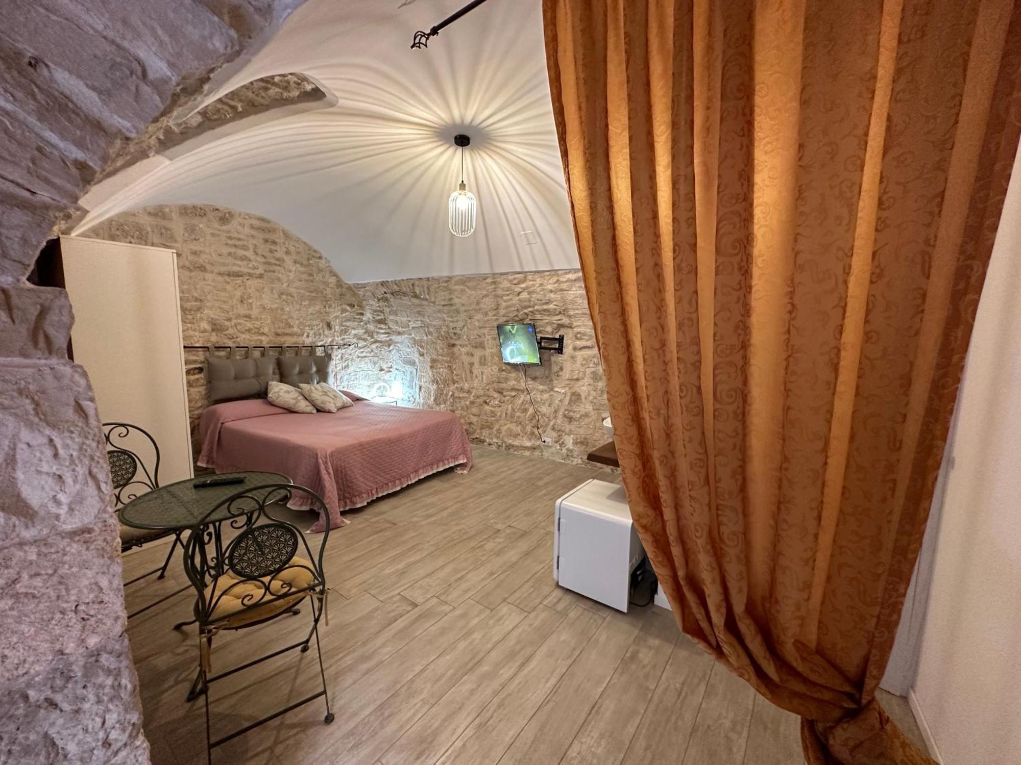 Giovinazzo Suite Pavone Griffi Exterior foto